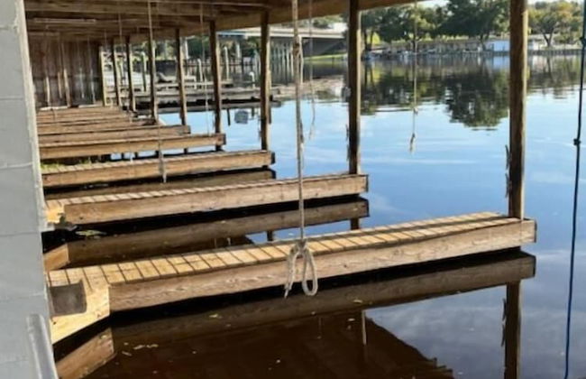 Castaways On The River - Foto 7