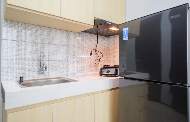 Comfort And Modern 2Br At Royal Heights Apartment - Foto 10