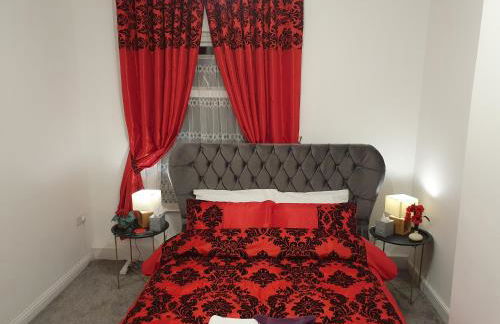 king Bed Premium luxury suite + Free Parking + Free Fast WiFi - Foto 4