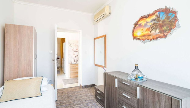 Apartments Blazevic - Two Bed/apt With Hot Tub 2 - Foto 5, Habitación