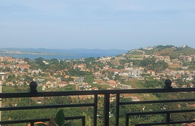 Cozy 2-bed Apartment in Akright City, Bwebajja - Foto 18