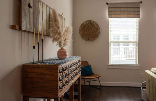 15mi to FIFA l Walkable l Gym l Garage l Heights! - Foto 45