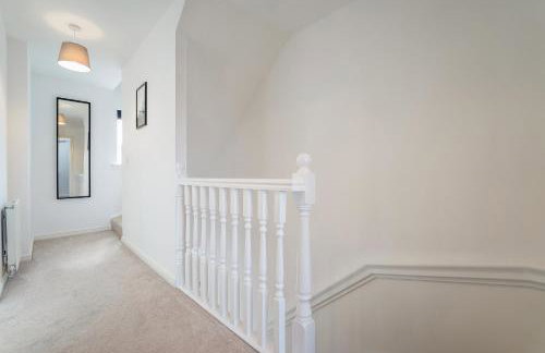 Modern 3-Bed Family Home Near Glasgow Airport - Foto 23