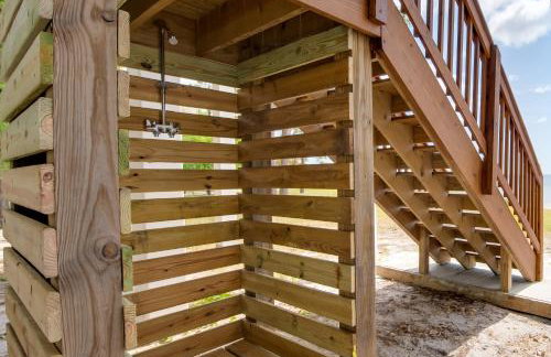 Beachfront Retreat with Dock in Lanark Village! - Foto 18