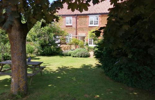 Gorgeous Cottage by the sea sleeps 10 5 bed 4 bath - Foto 3