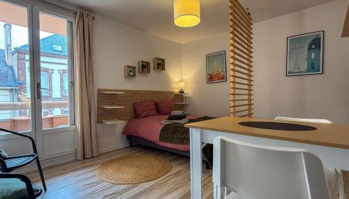 Studio charmant avec balcon en centre-ville - Photo 5