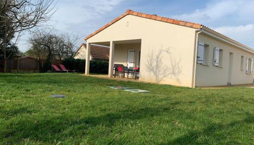 Gîte neuf, à 12mn du Futuroscope, 9 personnes-Le Coquelicot - Foto 5