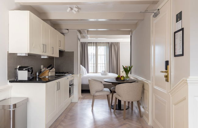 Canal Suites Amsterdam - Photo 22