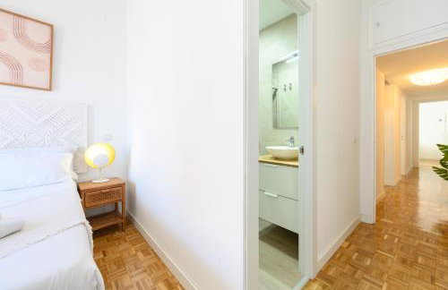 AZA14 - Amplio Piso de 3 dormitorios, 2 baños y terraza, en Chamartín, Madrid - Foto 40