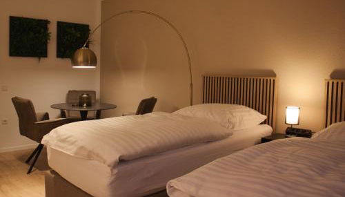 Modern & Comfortable Business Apartment Stuttgart - WLAN, 4K TV, Küche, Waschmaschine, Balkon - Foto 3