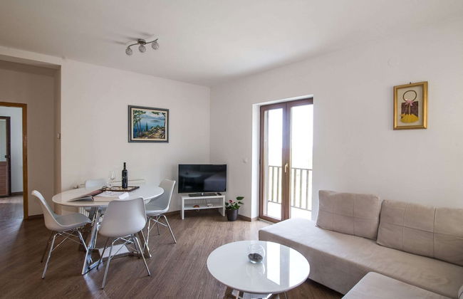 Spacious Apartment, Private Terrace in the Countryside, Wi-fi and Parking - Foto 15