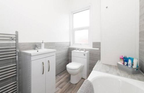 Modern home near the hopsital - Foto 11