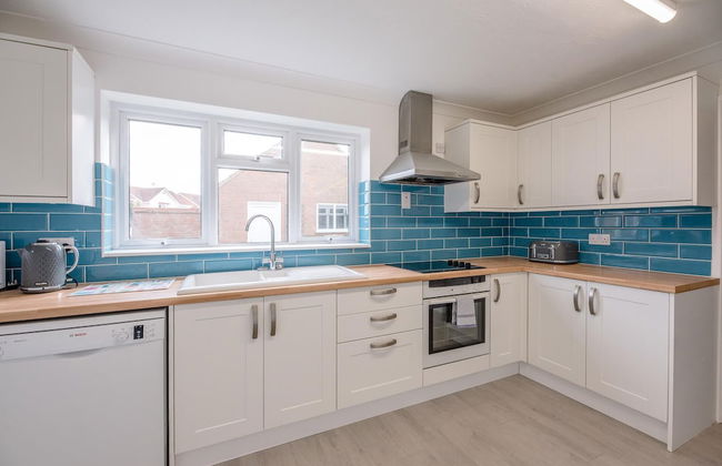 Greenbanks, Orford - Photo 1