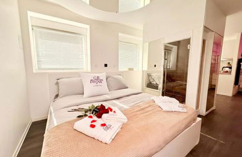 Les Suites Bisous Metz - Jacuzzi & Private Sauna - Photo 15