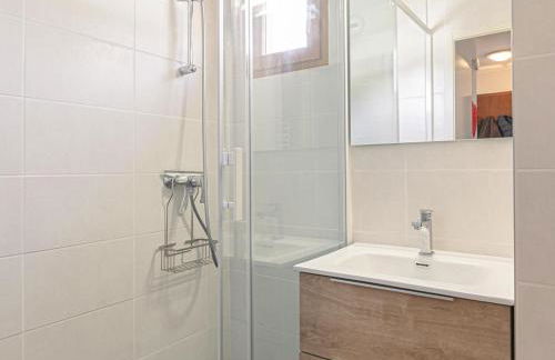 Confort et Wifi gratuit : Appartement 3 pièces pour 4-6 personnes, proche pistes et remontées mécaniques - FR-1-265-307 - Foto 4