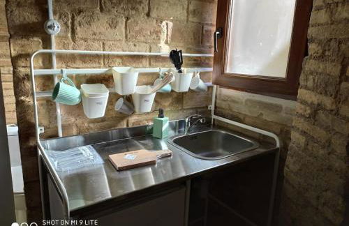 Cozy apartamento en Ruzafa para 2-3 personas con aire acondicionado y salida directa a terraza - Photo 4