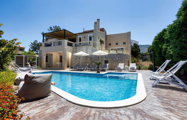 Palladio Luxury Villa With Amazing View - Photo 34