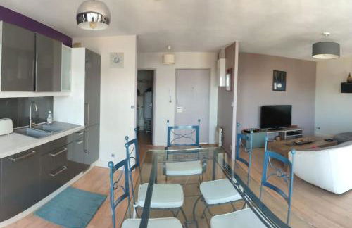 Grand T2 lumineux avec parking - Foto 12