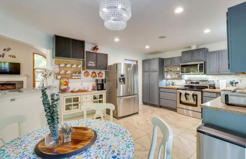 Hot Tub and Game Room Retreat Near Camelback - Foto 12