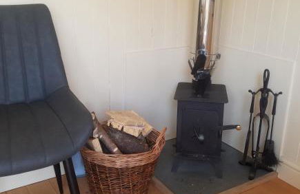 Rhydydefaid Cwt Clyd - Cosy Hut - Foto 6