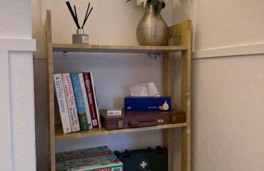 Canalside walks Riddlesden Local to Skipton Ilkley Haworth & Keighley Worth Valley Railway - Foto 16