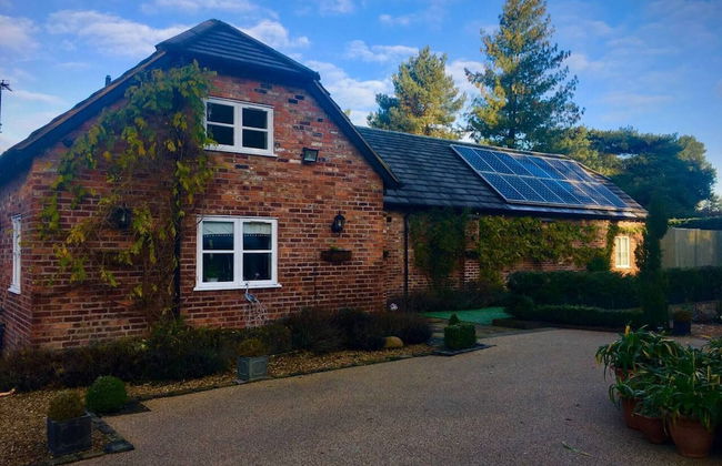 Luxury Accom With Pool Henbury Macclesfield - Photo 36