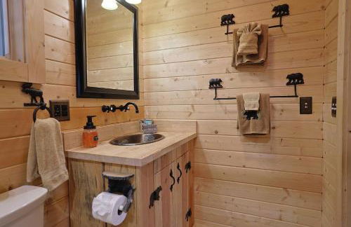 Couple Retreat Cabin-near Smoky Mountain Railroad-Hot Tub - Foto 5