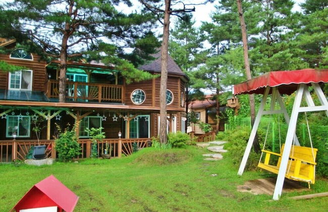 Castel on the hill pension - Photo 41