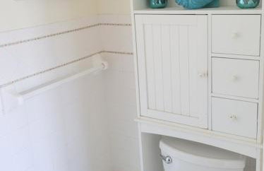 2 Bedroom Matunuck Beach House, 1 Block from Ocean - Foto 13