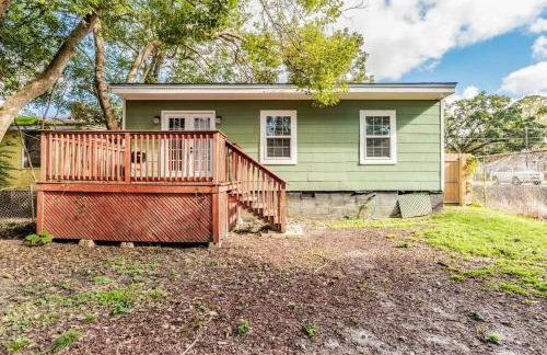 Sunny Midtown Cottage- Midtown Mobile - Photo 31