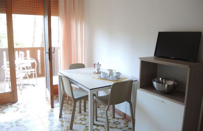 Adorable Seaside Flat for 5 Guests - Beahost - Photo 1