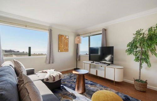 Mountain View 2BR Retreat with Private Deck - Foto 27