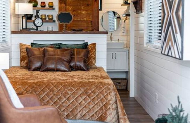 Deer Creek Tiny Container Home-12 Min to Magnolia - Foto 8