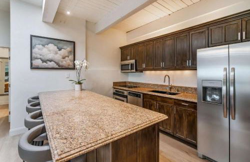 1 Block to Gondola Updated Top-Floor 2BR 2BA - Foto 17