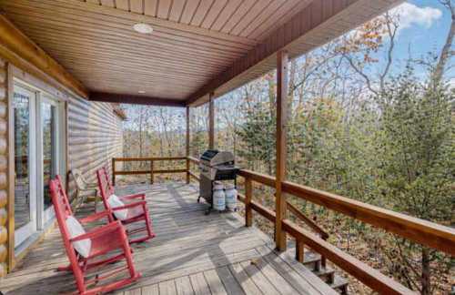 Peaceful Waterfront Retreat Sleeps 8 Dock is available & Grill - Photo 23