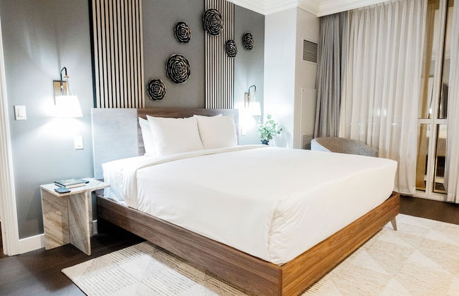 StripViewSuites at Signature - Foto 77