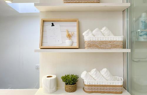 Entire 2 Bedroom Family Friendly House in Belem Lisbon 3 to 5 Guests - Photo 45