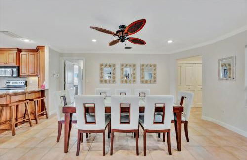 Siesta Key Beach Waterfront Home with Kayaks and Bikes - Foto 30