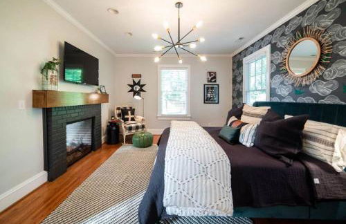 Elizabeth Bungalow, Fenced Yard, Fireplaces, Grill - Foto 18