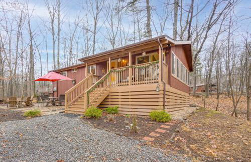 Hike and Golf! Family Home 15 Mi to Berkeley Springs - Foto 1