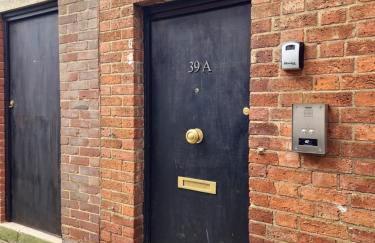 Central Gloucester Self-Catering Flat - A Hidden Gem - Foto 46