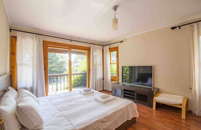 Very Special Villa, 6 and 3 Great For Family Reunions - Photo 8