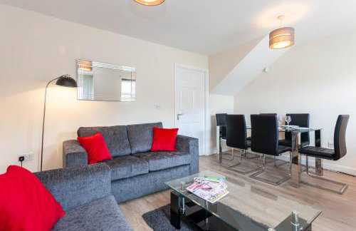 4 bed home, driveway parking ideally located in Latchford, Warrington - Executive St Marys House - Foto 9