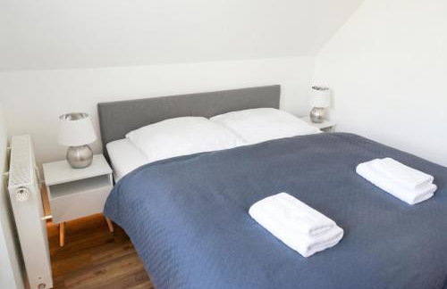 2 Schlafzimmer, Offene Küche, Balkon und Terrasse - moderne 90qm in ruhiger, zentraler Lage - nur 500m bis zum Strand - Foto 20