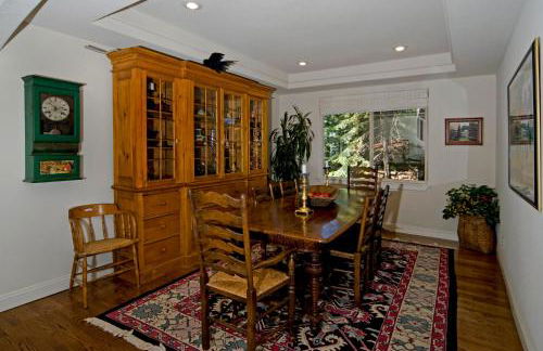Big Springs by Tahoe Getaways - 6BR w Ski Shuttle, Fireplace & Entertainment Room - Foto 8