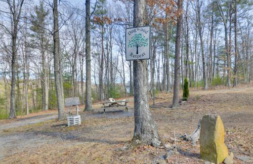 Mountain Retreat with Loft, Fire Pit, and Grill - Foto 26