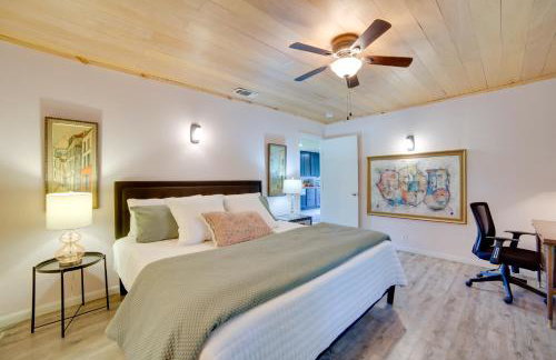 Secluded Getaway on ~10 Acres in The Piney Woods! - Foto 13