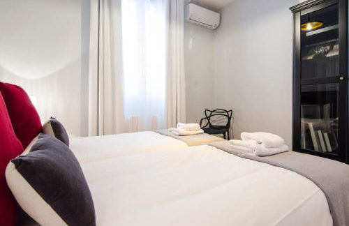 Stunning Stylish 4BD 3BTH - City Center-Atocha - Photo 34