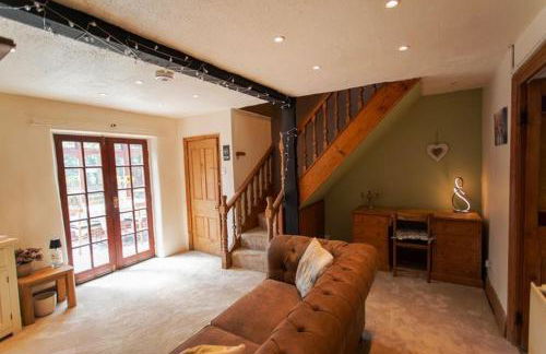 Picturesque Countryside Cottage minutes from Alton towers & Peak Wildlife park Whiston Hall Wedding venue - Foto 22