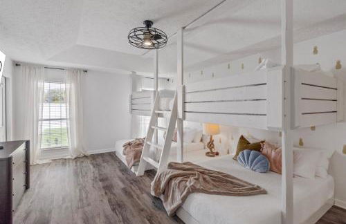 Steps to the beach & close to 30A! Private pool with sundeck & putt putt golf! - Photo 48